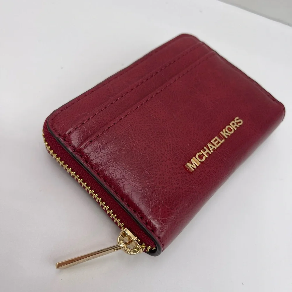MICHAEL KORS Jet Set Medium Distressed Zip Around Card Case
Cherry 
NWT - Picture 2 of 16